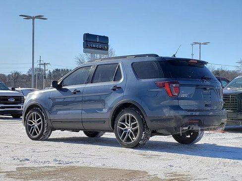 Used 2018 Ford Explorer Sport image 6