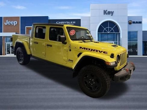 Used 2023 Jeep Gladiator Mojave w/ Cold Weather Group AWD/4WD image 9