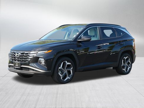 Used 2024 Hyundai Tucson SEL w/ Convenience Package AWD/4WD image 2