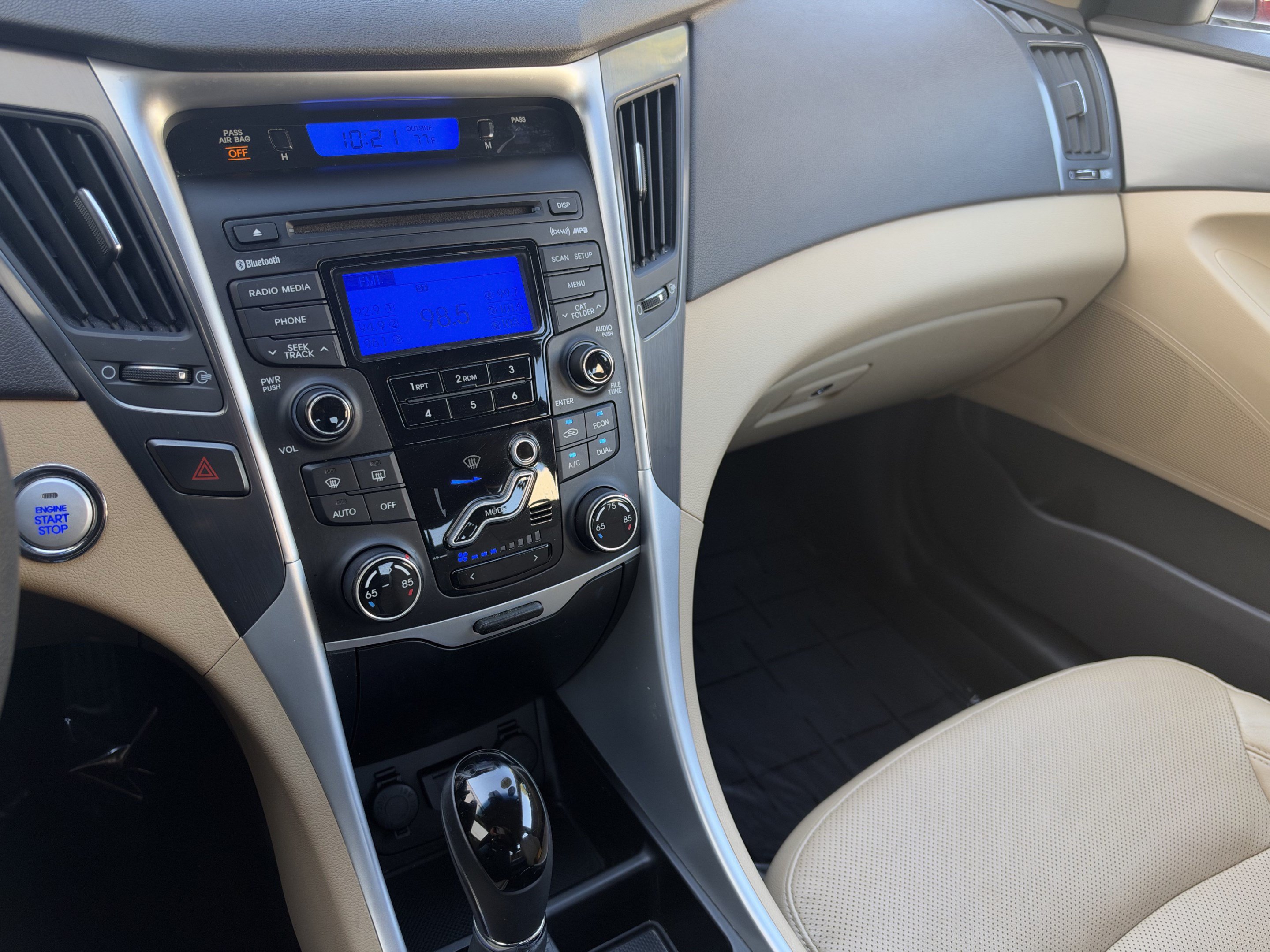 Used 2012 Hyundai Sonata Hybrid w/ Leather Pkg FWD image 11