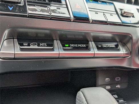 New 2026 Lexus LX 700h F Sport image 30