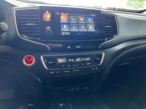 Used 2024 Honda Passport TrailSport image 19