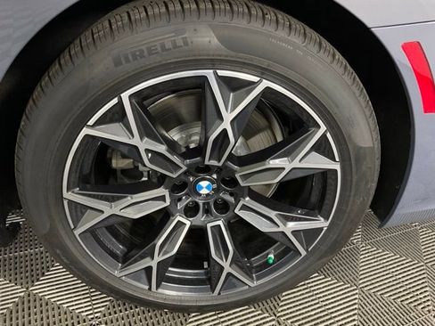 Used 2024 BMW i7 xDrive60 AWD/4WD image 48