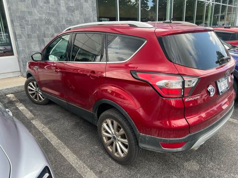 Used 2017 Ford Escape Titanium w/ Equipment Group 301A AWD/4WD image 4