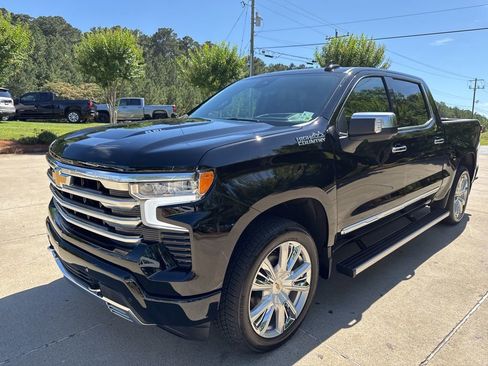 New 2025 Chevrolet Silverado 1500 High Country image 13