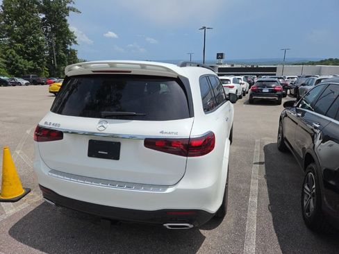Used 2025 Mercedes-Benz GLS 450 4MATIC image 8