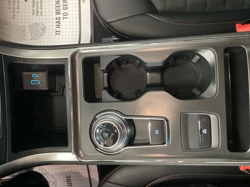 Used 2024 Ford Edge ST-Line AWD/4WD image 31