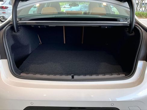 New 2026 BMW 330i Sedan w/ M Sport Package RWD image 18