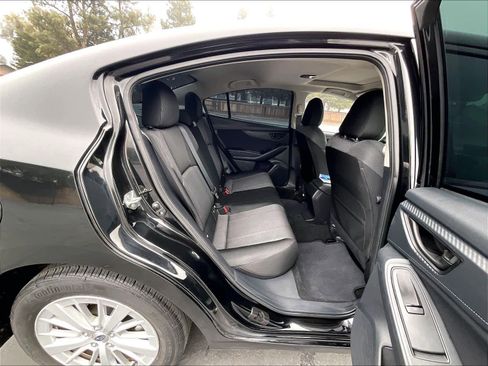 Used 2017 Subaru Impreza 2.0i Premium image 30