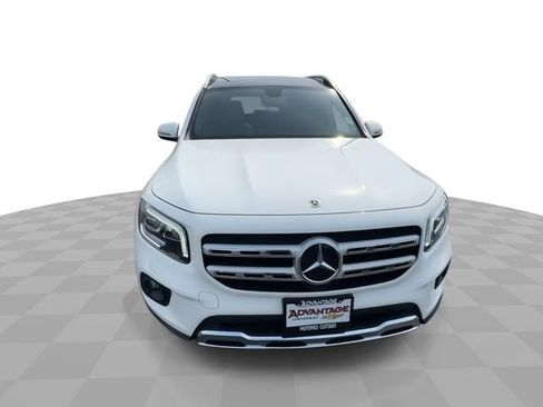 Used 2023 Mercedes-Benz GLB 250 4MATIC image 3
