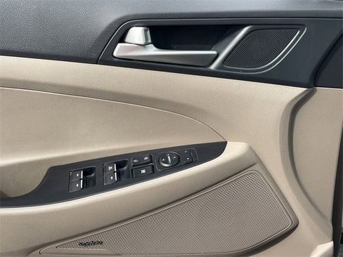 Used 2020 Hyundai Tucson Limited image 22