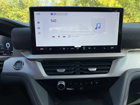 New 2026 Ford Explorer Active image 19