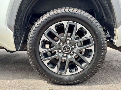 Used 2022 Toyota Tundra Limited w/ Power Package AWD/4WD image 34