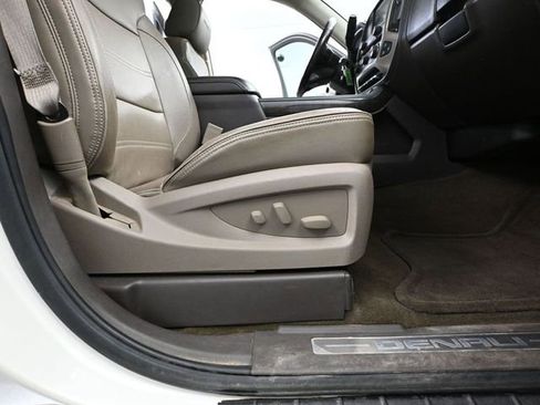 Used 2014 GMC Sierra 1500 Denali w/ Suspension Package, Off-Road image 47