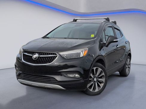 Used 2018 Buick Encore Essence image 2