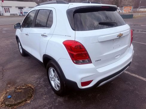 Used 2017 Chevrolet Trax LT w/ LT Convenience Package image 10