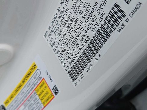 Certified 2024 Honda CR-V EX image 32