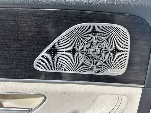 Used 2020 Mercedes-Benz GLE 350 4MATIC w/ Premium Package image 26