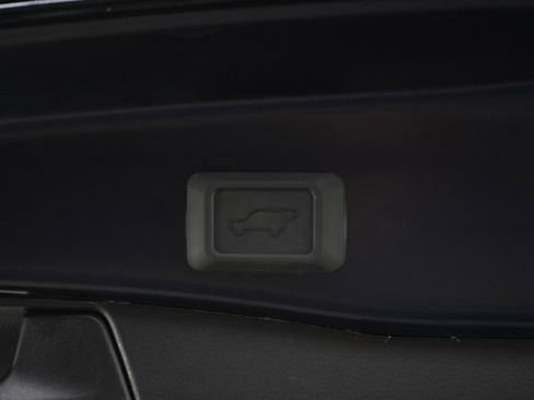 Used 2025 Toyota RAV4 Limited image 16