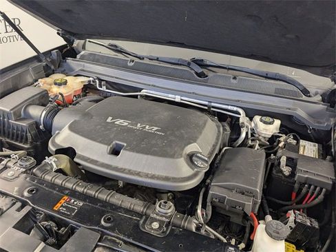 Used 2019 Chevrolet Colorado Z71 w/ Z71 Midnight Edition image 34