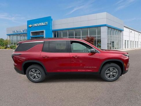 Used 2026 Chevrolet Traverse LT w/ Driver Confidence Package AWD/4WD image 6