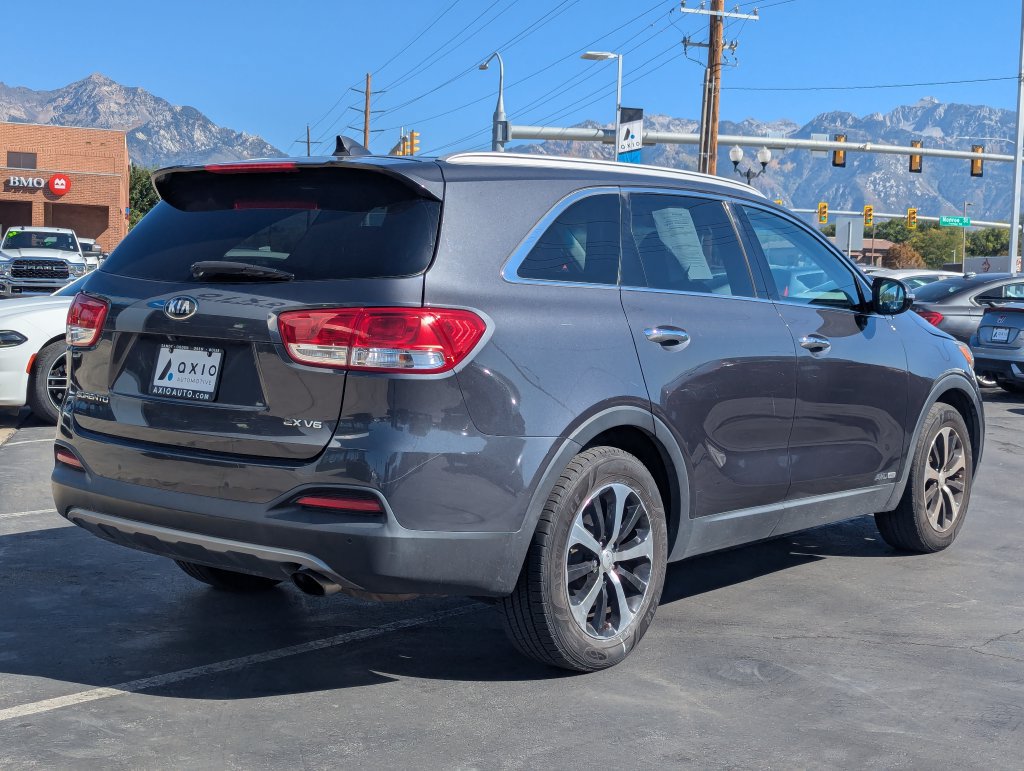 Used 2018 Kia Sorento EX AWD/4WD image 4