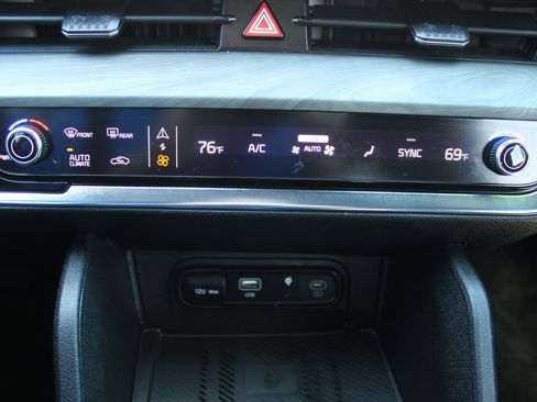 Used 2024 Kia Sportage X-Line w/ X-Line Premium Package image 40