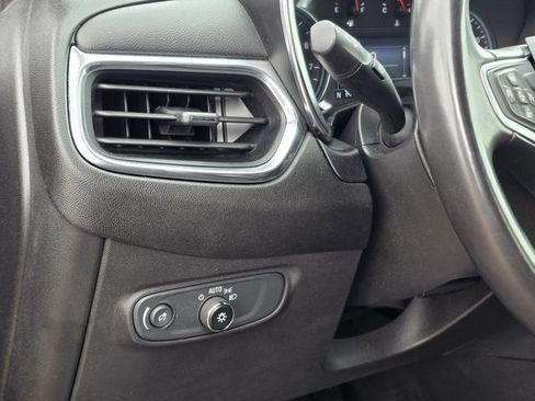 Used 2022 Chevrolet Equinox LT image 18