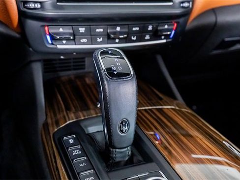 Used 2022 Maserati Levante GT image 40