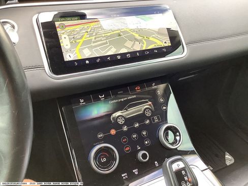 Used 2020 Land Rover Range Rover Evoque SE image 9