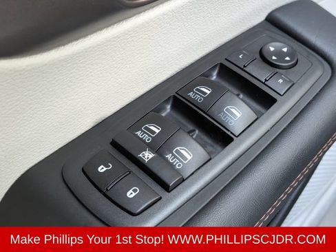 Certified 2018 Chrysler Pacifica Touring-L Plus w/ Advanced Safetytec Group FWD image 27