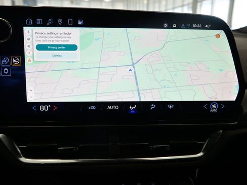 Certified 2025 Chevrolet Equinox EV LT image 21