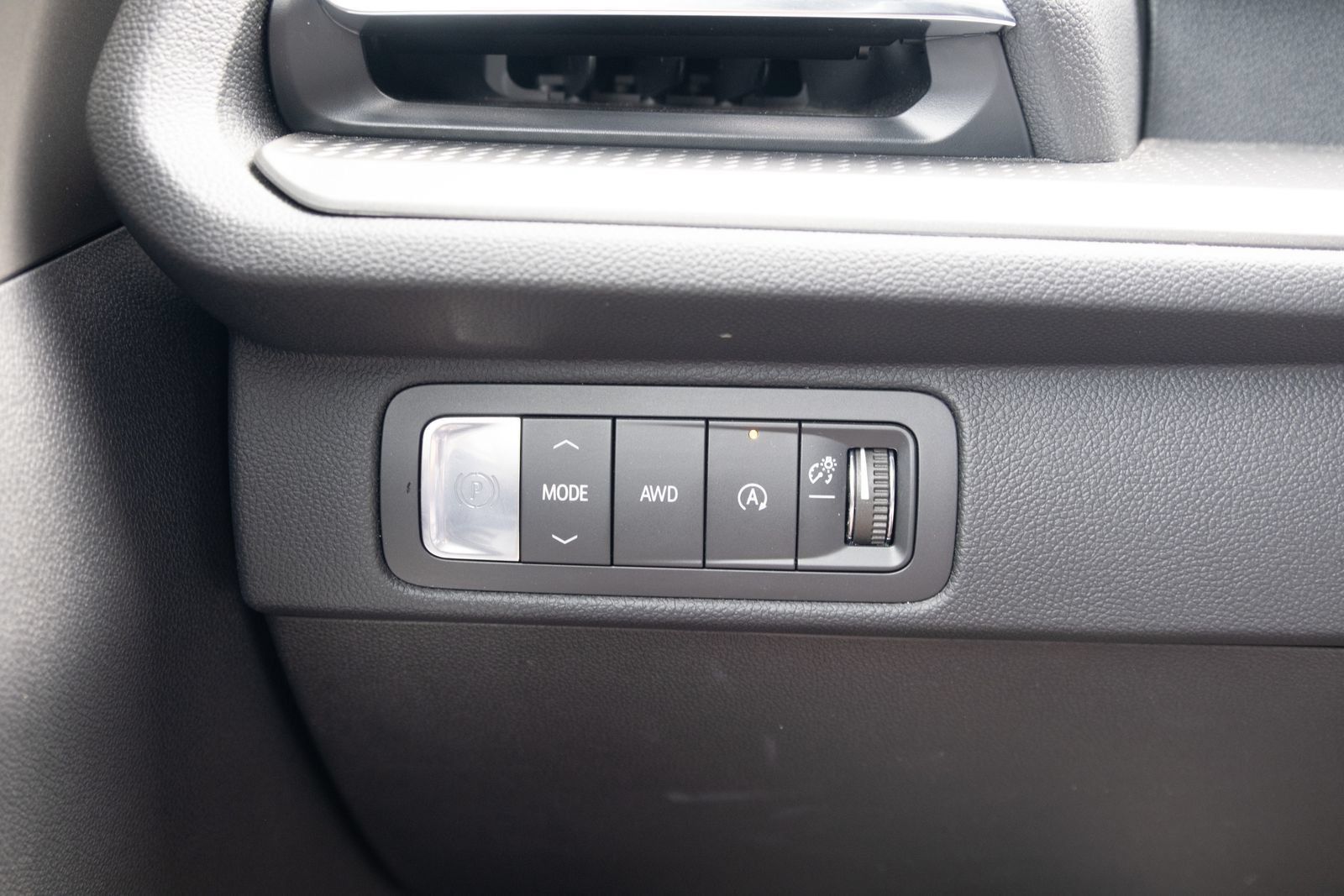 Used 2026 Chevrolet Traverse LT AWD/4WD image 10