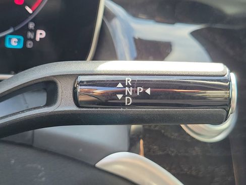 Certified 2025 Mercedes-Benz GLC 300 image 28