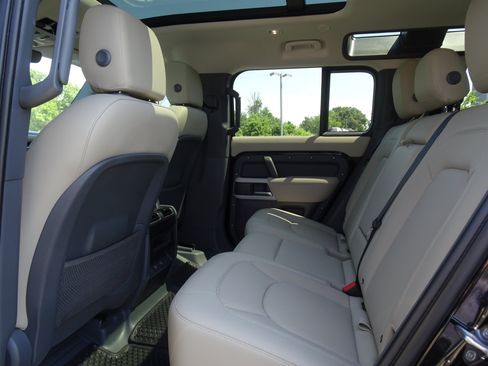 Certified 2023 Land Rover Defender 110 S AWD/4WD image 18