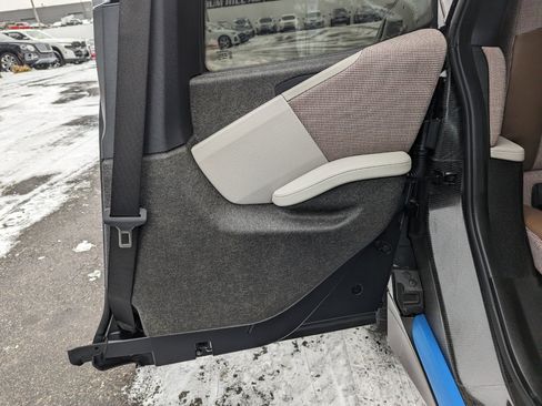 Used 2021 BMW i3 image 37