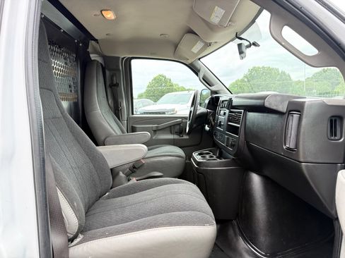 Used 2023 Chevrolet Express 2500 w/ Driver Convenience Package RWD image 21