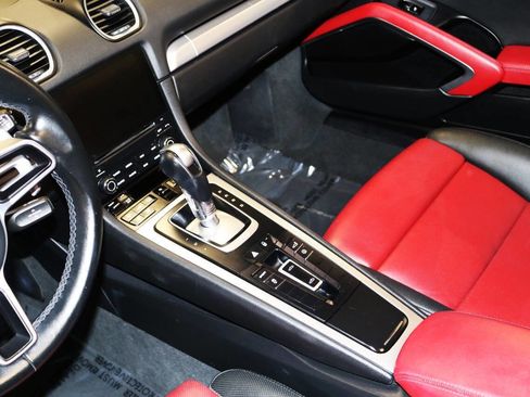 Used 2018 Porsche 718 Boxster RWD image 85