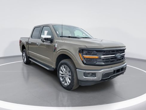 New 2026 Ford F150 XLT w/ Equipment Group 302A MID image 4