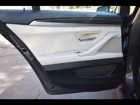 Used 2012 BMW 528i Sedan RWD image 22