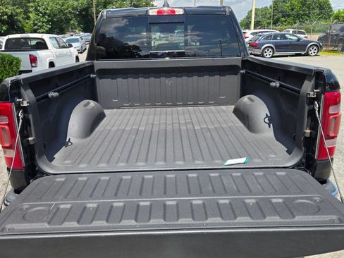 Used 2021 RAM 1500 Big Horn AWD/4WD image 11
