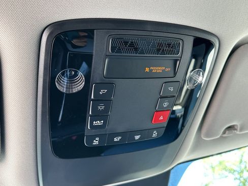 New 2026 Kia Carnival EX FWD image 29