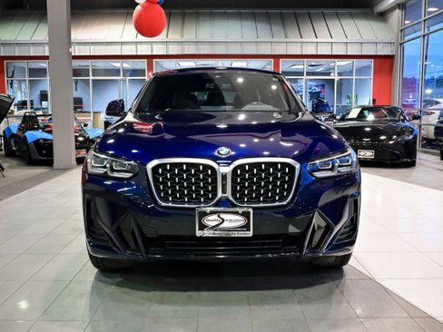 Used 2022 BMW X4 xDrive30i w/ M Sport Package image 2