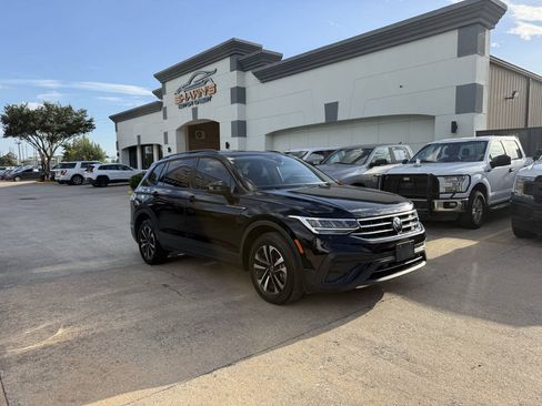 Used 2024 Volkswagen Tiguan S FWD image 2