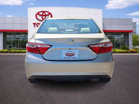 Used 2015 Toyota Camry LE FWD image 6