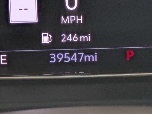 Used 2021 GMC Yukon SLT w/ SLT Luxury Plus Package AWD/4WD image 37