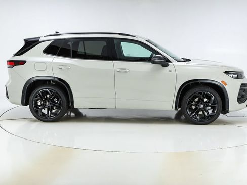 New 2026 Volkswagen Tiguan SE R-Line image 49