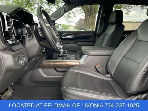 Used 2024 Chevrolet Silverado 1500 LT Trail Boss w/ LT Trail Boss Premium Package AWD/4WD image 18