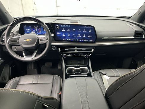 Certified 2026 Chevrolet Traverse High Country w/ LPO, Floor Liner Package AWD/4WD image 4