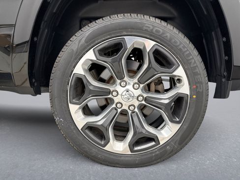 Used 2023 RAM 1500 Limited AWD/4WD image 26